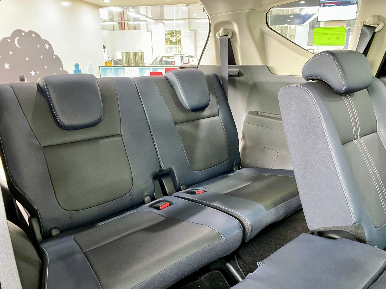 Hàng ghế thứ 3 của Xpander Cross 2022